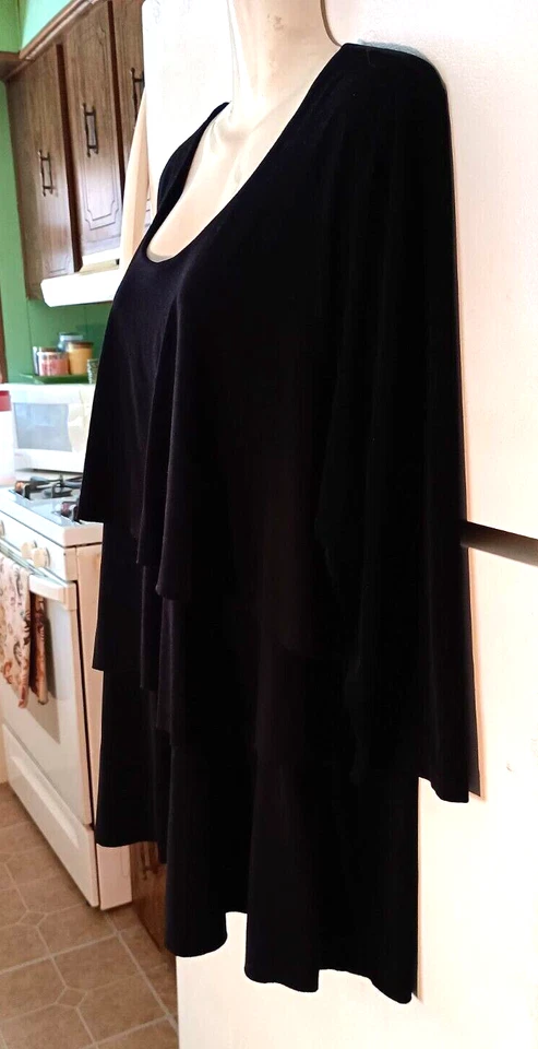 WOMEN'S SUSAN GRAVER SOLID BLACK 3./4 SLEEVE SCOOP NECK TIERED TUNIC TOP SIZE XL - Image 2 of 4