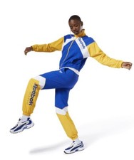 Women Reebok Classic Track pants. Size Medium