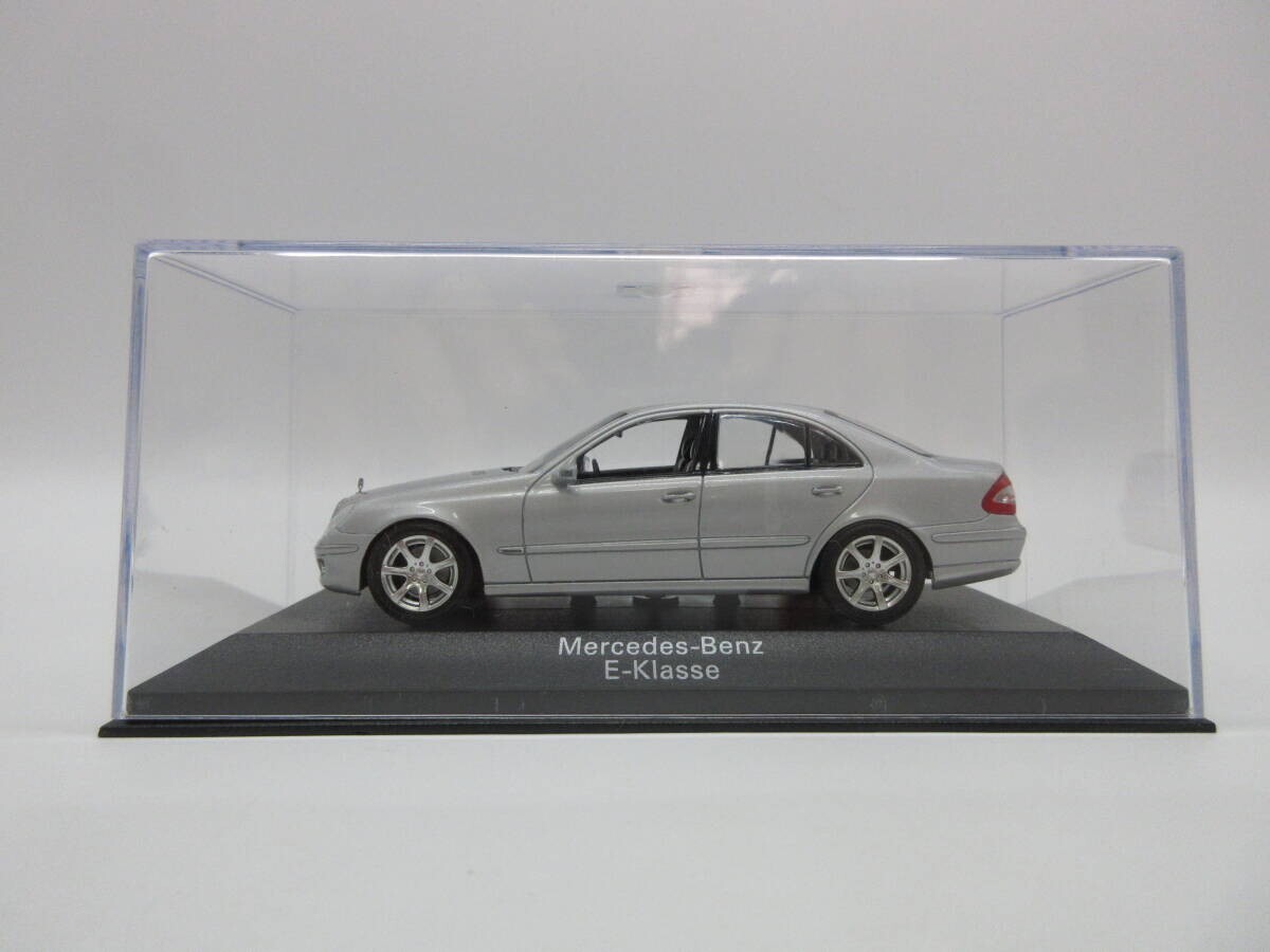 1:43 Mercedes-Benz E-Klasse W211 Late Mini Car Silver Metallic Diecast 1:43 Mercedes-Benz E-Klasse W211 Late Mini Car Silver Metallic Diecast
