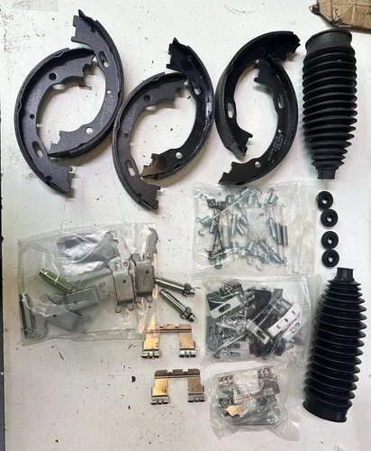 JOBLOT CHRYSLER 300c 05-10 HANDBRAKE SHOES EXPANDER ADJUSTER FITTING KITS HOOKS