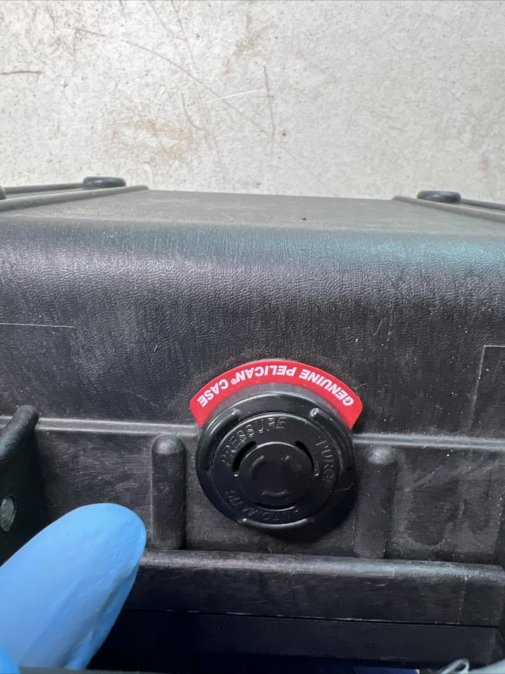 Estuche rígido para pistola de cámara Pelican con espuma 1200 Foto 4 de 4