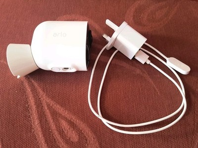 Arlo Ultra 2 4K Wireless Outdoor Bullet Überwachungskamera CCTV  