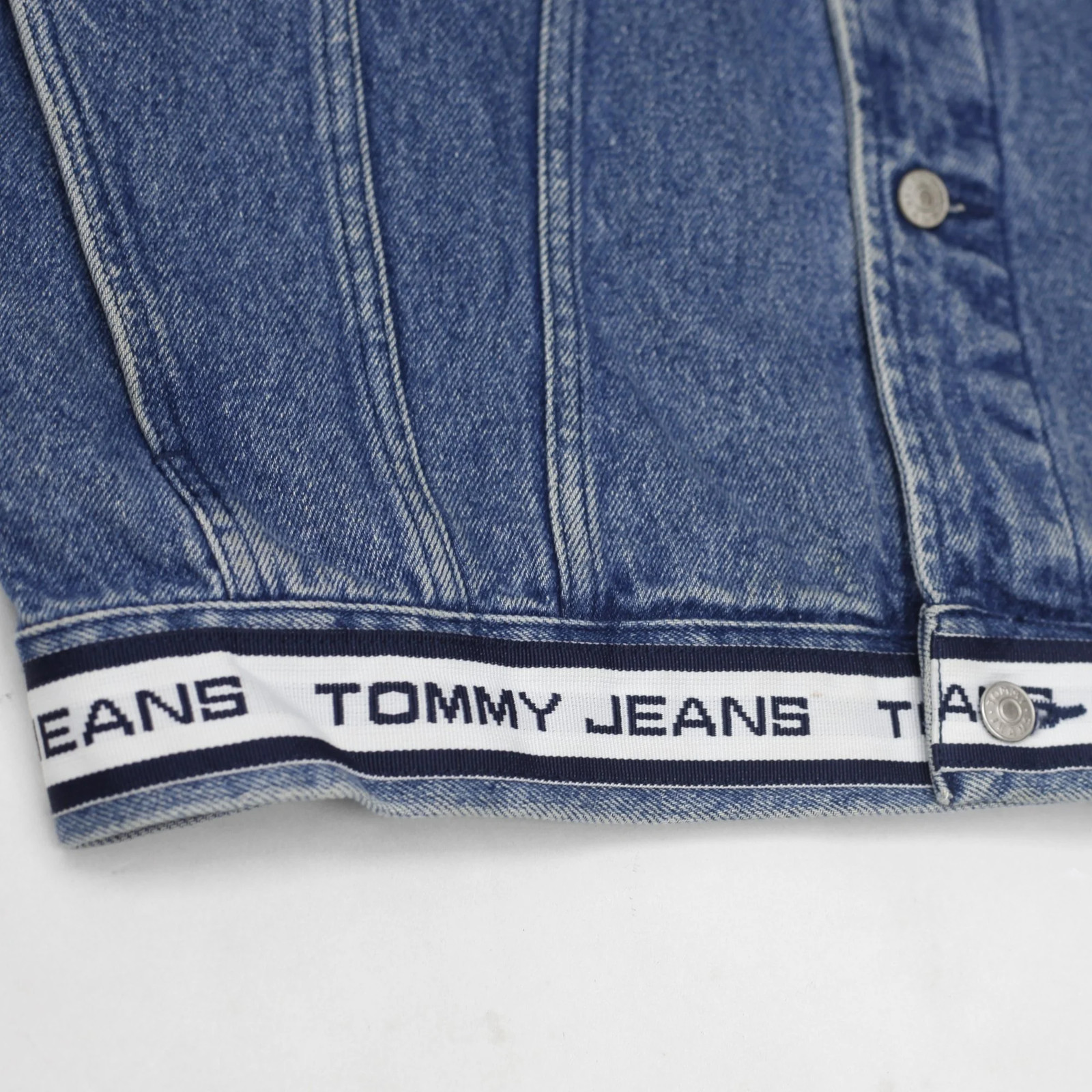 Vintage Tommy Jeans Denim Trucker Blue Jacket Size L thumbnail 5