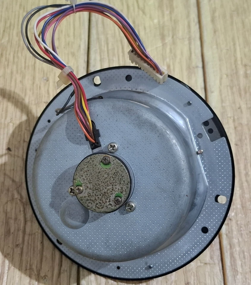 Motor de toca-discos Kenwood KD-600 e conjunto de eixo - Imagem 3 de 4