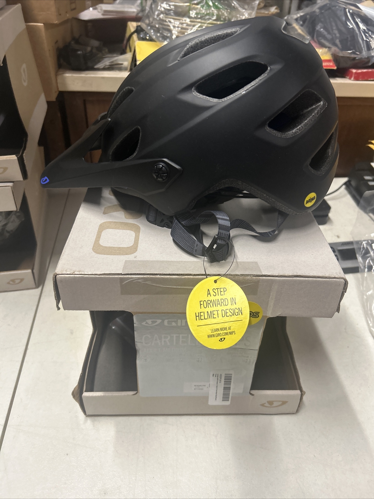 Giro Cartelle MIPS MTB Helmet - Black Electric Purple Women&rsquo;s Medium Cycling
