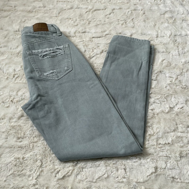American Eagle Women's Size 000 Regular Green Distressed Mom Straight Jeans