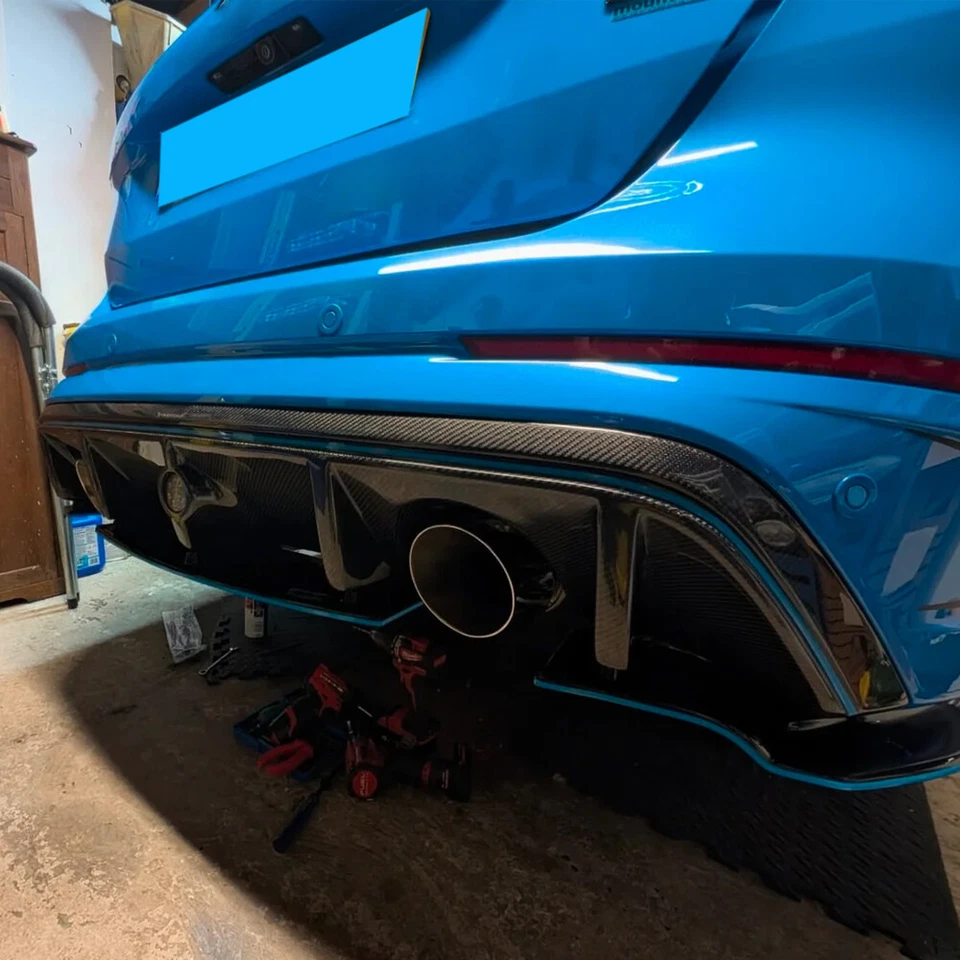 For Ford Focus RS MK3 Hatchback 2016-2018 Carbon Fiber Rear Bumper Diffuser Lip - Image 4 of 4
