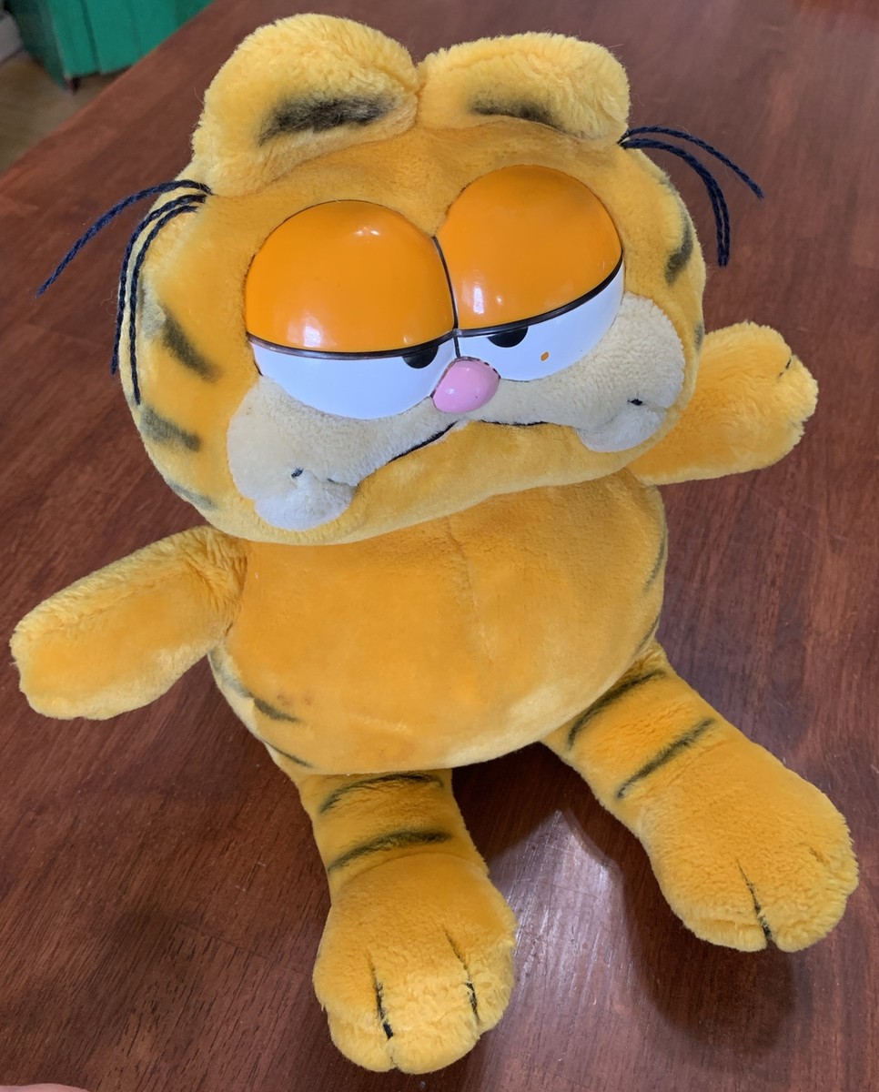 AMAZING COND 1978, 1981 12 inch Sitting Garfield Fat Cat