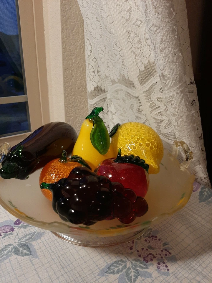 Vintage Hand Blown Glass Fruit, Lovely!! grape,pear,orange,apple,eggplant,MINT!! - Image 2 of 4