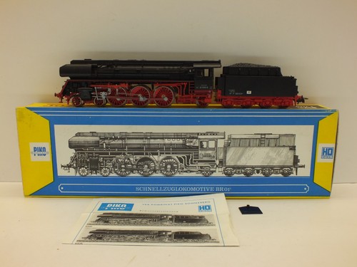 Piko 5/6325 BR01 STEAM 4-6-2 BR01-1518-8 DR SCHWARZ/ROT NOS BOXED (OO3185) | Condition: New: Other (See Details)