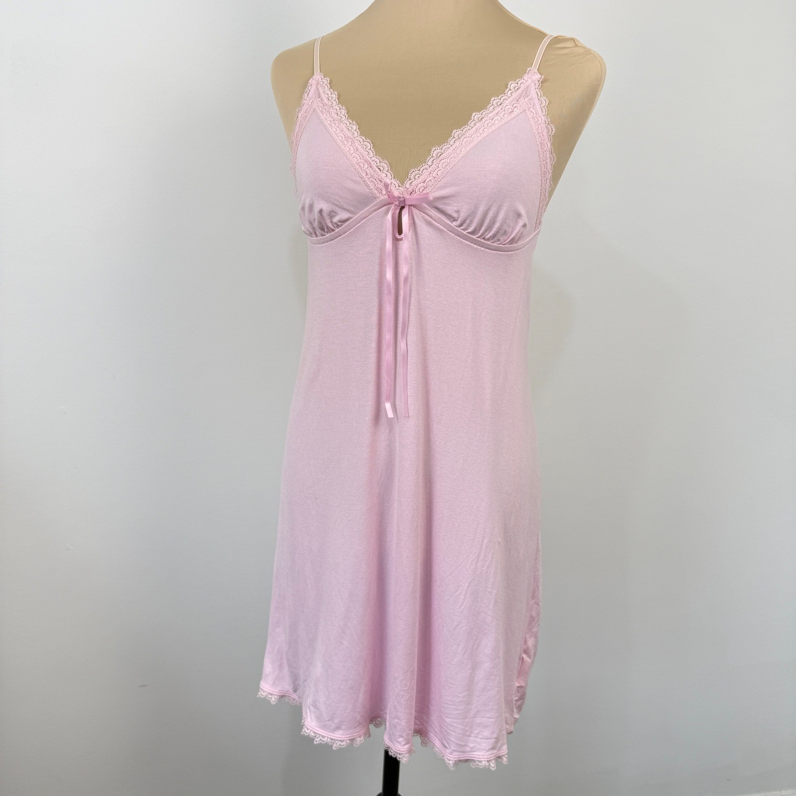 Old Navy Intimates Babydoll Chemise Nightgown Medium Pink Lace Trim Coquette