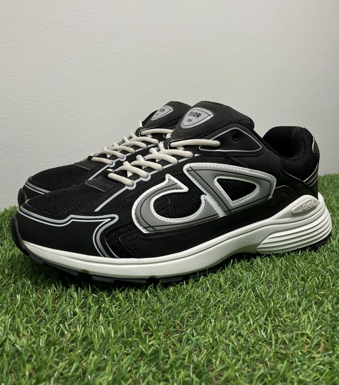 Taille 42 (9 US)   Baskets Dior B30 « Noir, Blanc »   EXCELLENT ÉTAT !