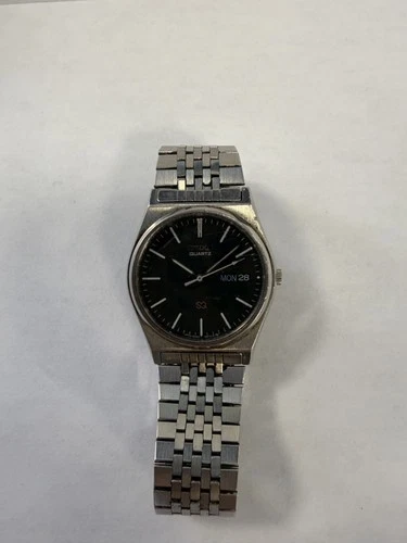 Seiko Quartz Day Date Men’s Watch Stainless Steel Vintage – Needs Battery