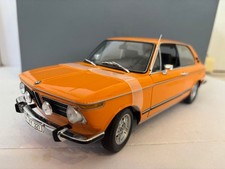 BMW 2002 touring minicar Minichamps 1/18 with gimmick