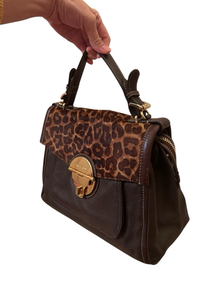 Rara Bolsa de Mão Vintage Michael Kors, Couro Marrom com Cabelo de Bezerro Tingido em Leopardo - Imagem 3 de 4