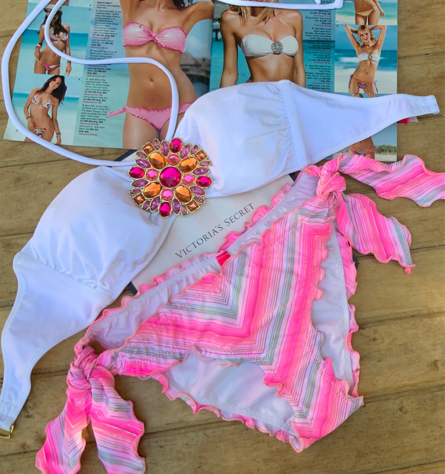 Bikini Victoria's Secret Strasstein Broche Bandeau Brasileño Volantes S EE. UU.