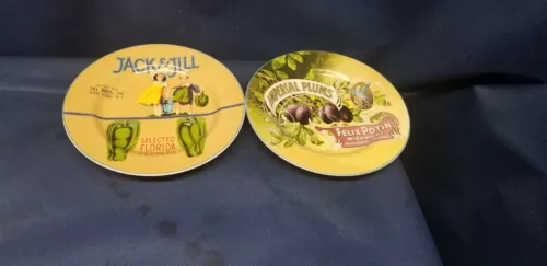 SAKURA ONEIDA TABLETRENDZ "VINTAGE LABELS" Set/2 Dessert/Salad Plates BEAUTIFUL!