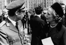 Prime minister Margaret Thatcher talking to someone at funeral of - Old Photo