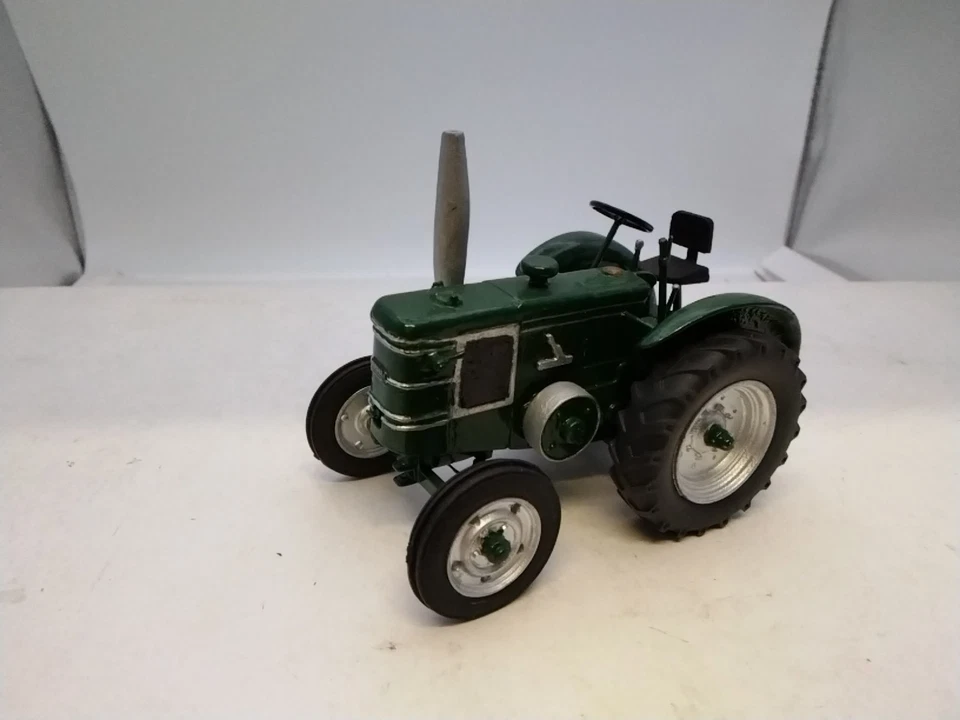 Trattore agricolo Marshall vintage Scaledown ottime condizioni impressionanti - Immagine 3 di 4