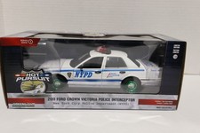 1/24 GREENLIGHT 2011 FORD CROWN VICTORIA POLICE INTERCEPTOR NYPD NEW YORK CHASE