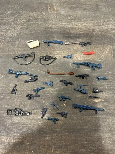 VTG LOT OF 25 1970’s- 80s Star Wars weapons and accessories  Blues Blacks etc