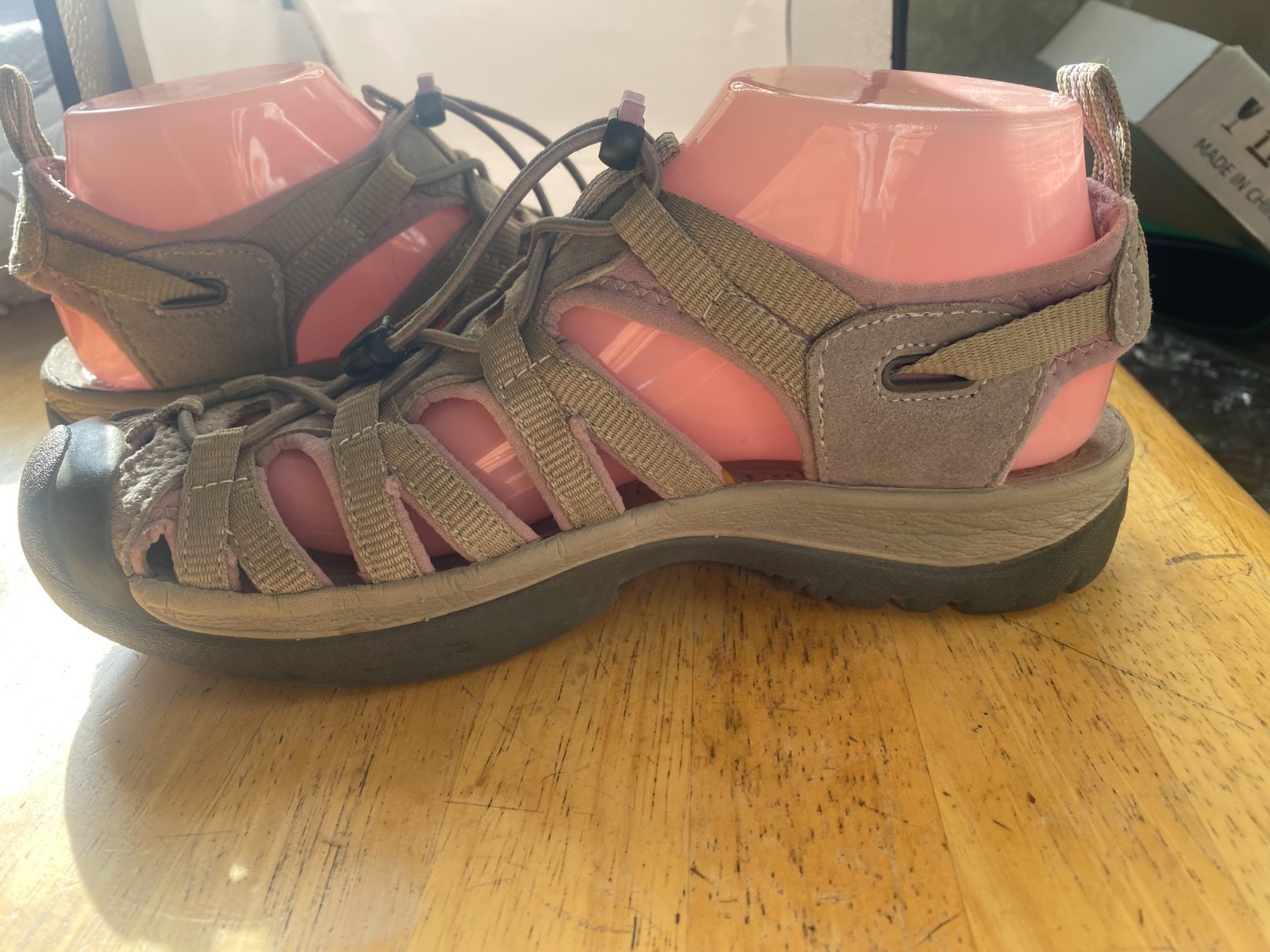 Keen Whisper Lightweight Trail and Water Sport Sandals Taupe and Purple Shoes 8
