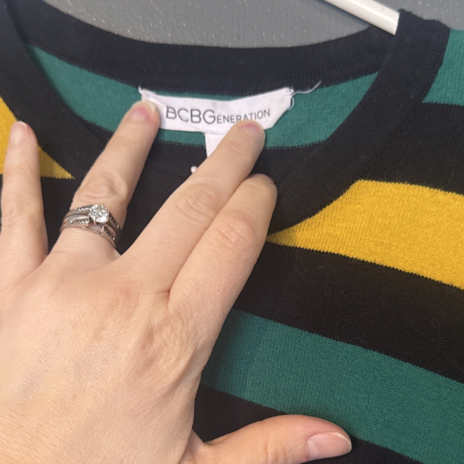 BCBGeneration Striped Multicolor Cropped Pullover… - image 3