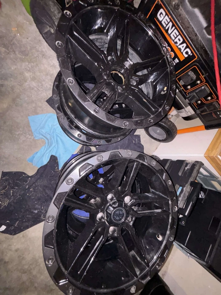 4 Used American Outlaw Railcar 17x8.5 6-135 Machined Black Wheels - Image 2 of 4