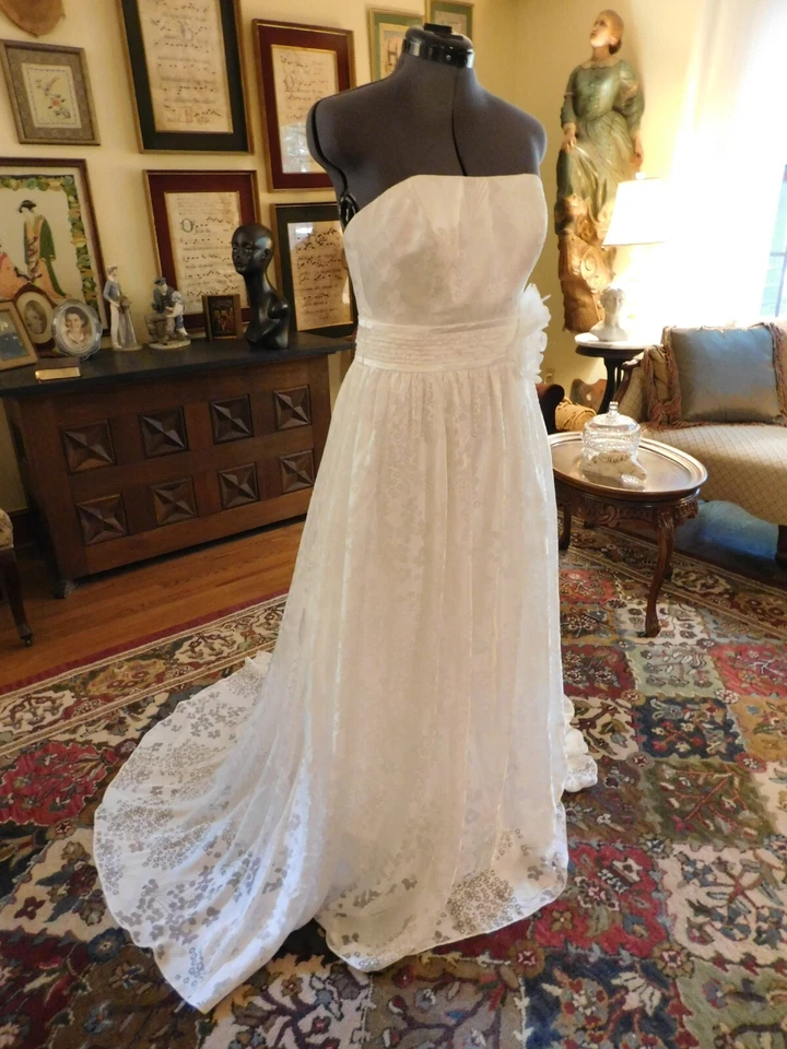 PRECIOSA GALINA BLANCA SUAVE POLI (SEDOSA) DISEÑO FLORAL SIN TIRANTES BODA MARRÓN S10 Foto 3 de 4