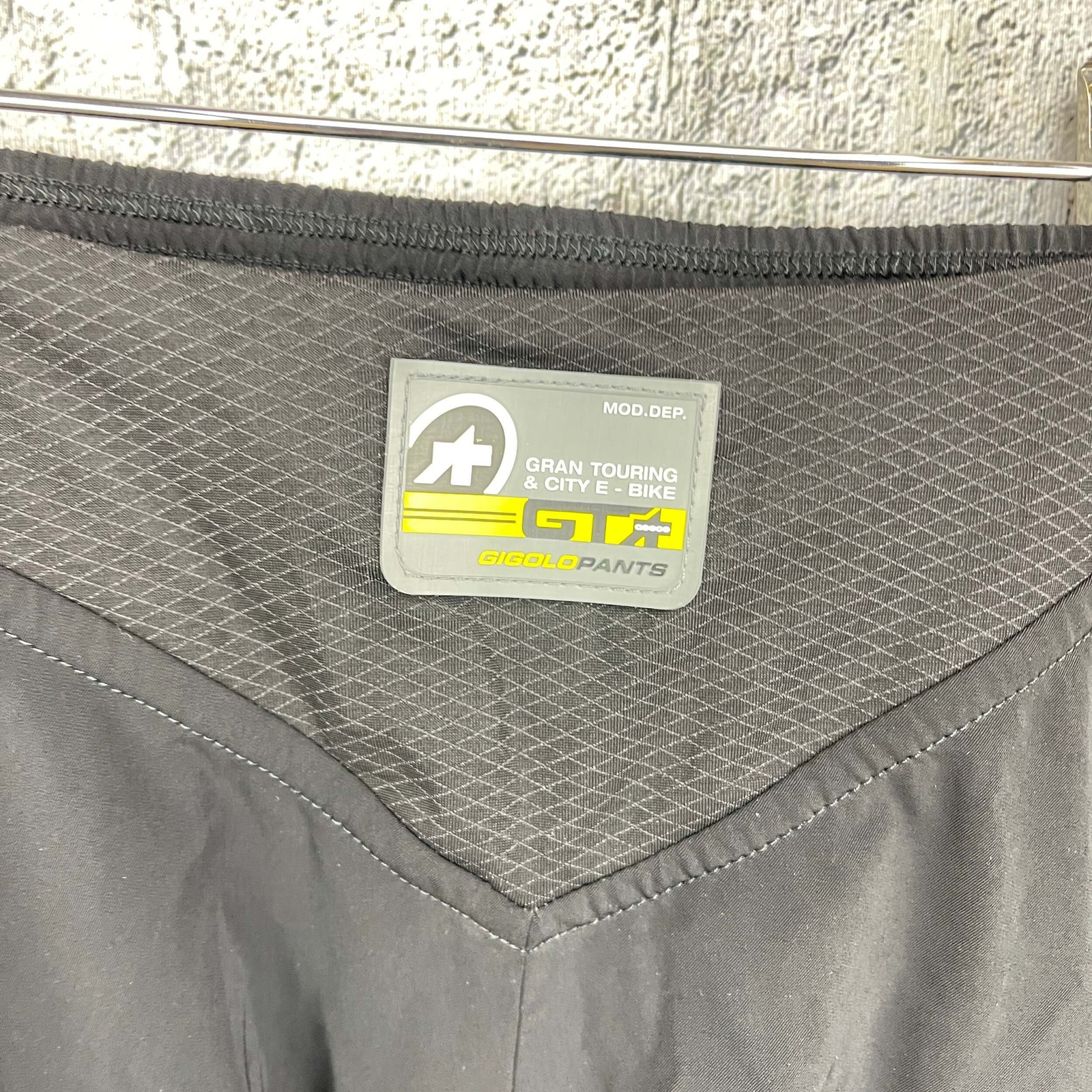 Assos LL.Gigolo Men's Large Long Cycling Commuter Pants eBay