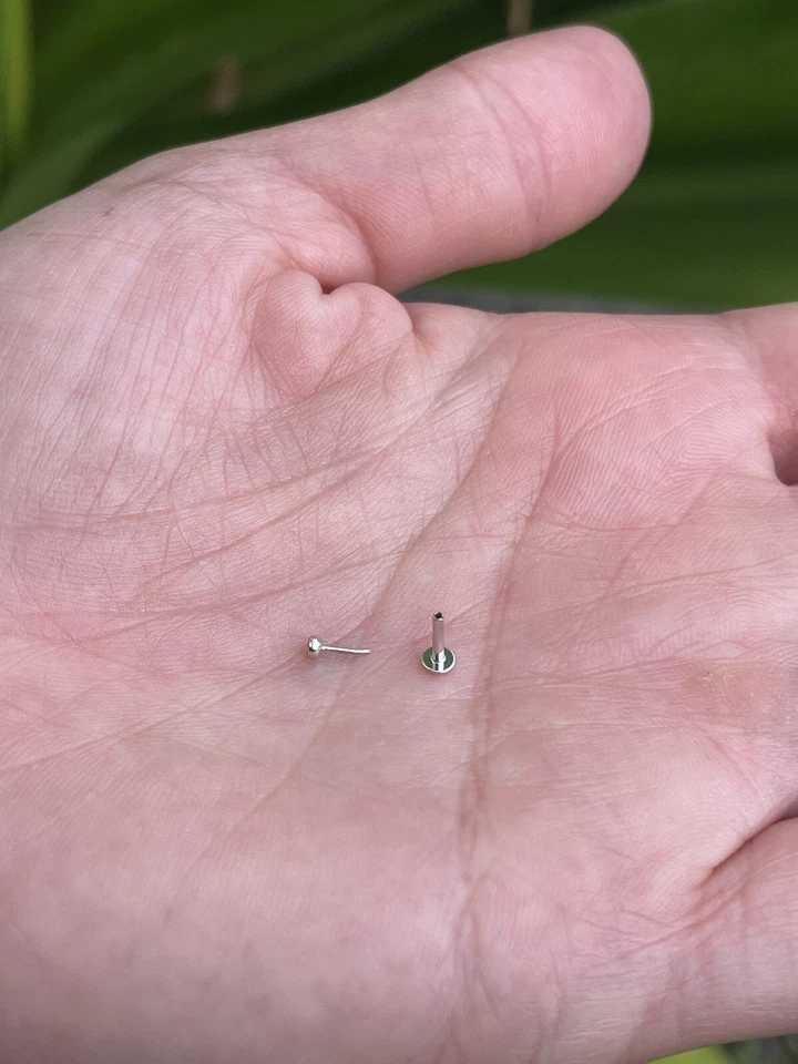 Parafuso de orelha push-in natural genuíno diamante moldura configuração ouro 14K 18G Labret - Imagem 4 de 4