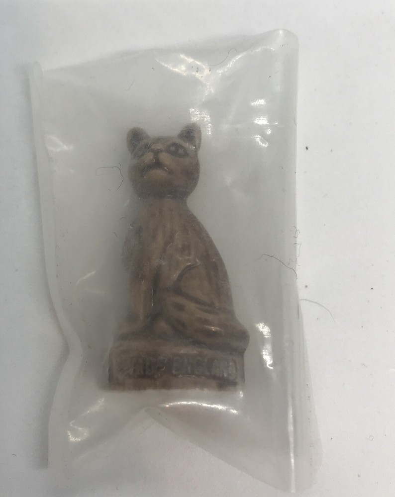 Wade Whimsie Red Rose Tea Figurine Cat Pet Shop Series New Sealed