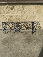 Caja de ventana o soporte para maceta de hierro forjado negro con decorativo