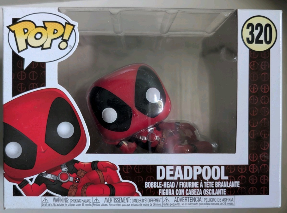 Funko Pop! Vinyl: Deadpool #320 Marvel Collectible Figure