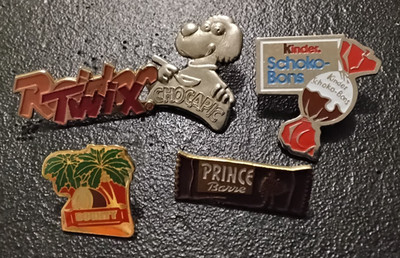 Pin s 5er Set Lebensmittel Schokolade Bounty, Chocapic, Kinder, Twix, Prince (156)
