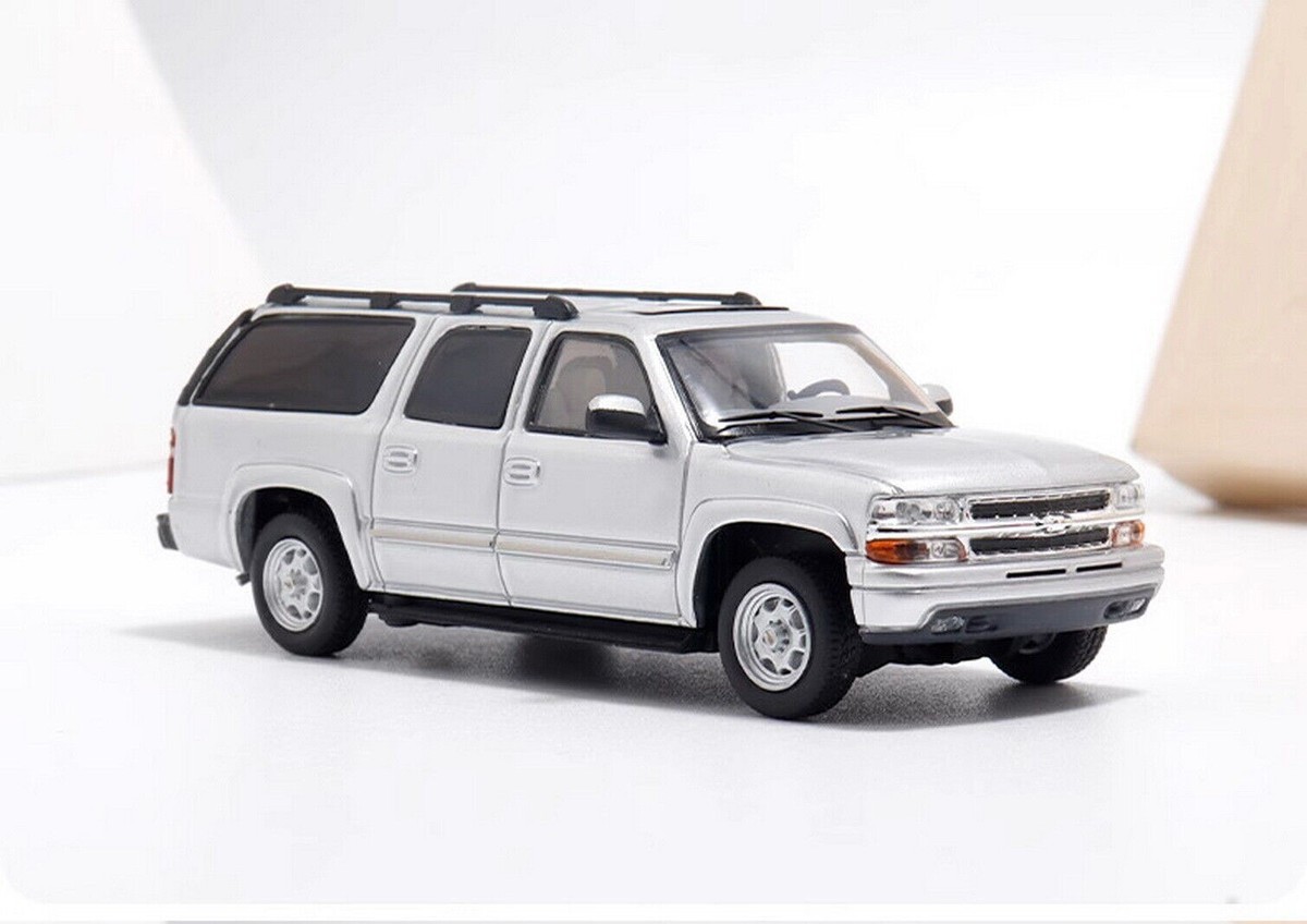 MK 1/64 Scale Chevrolet Suburban Silver Diecast Car Model Toy