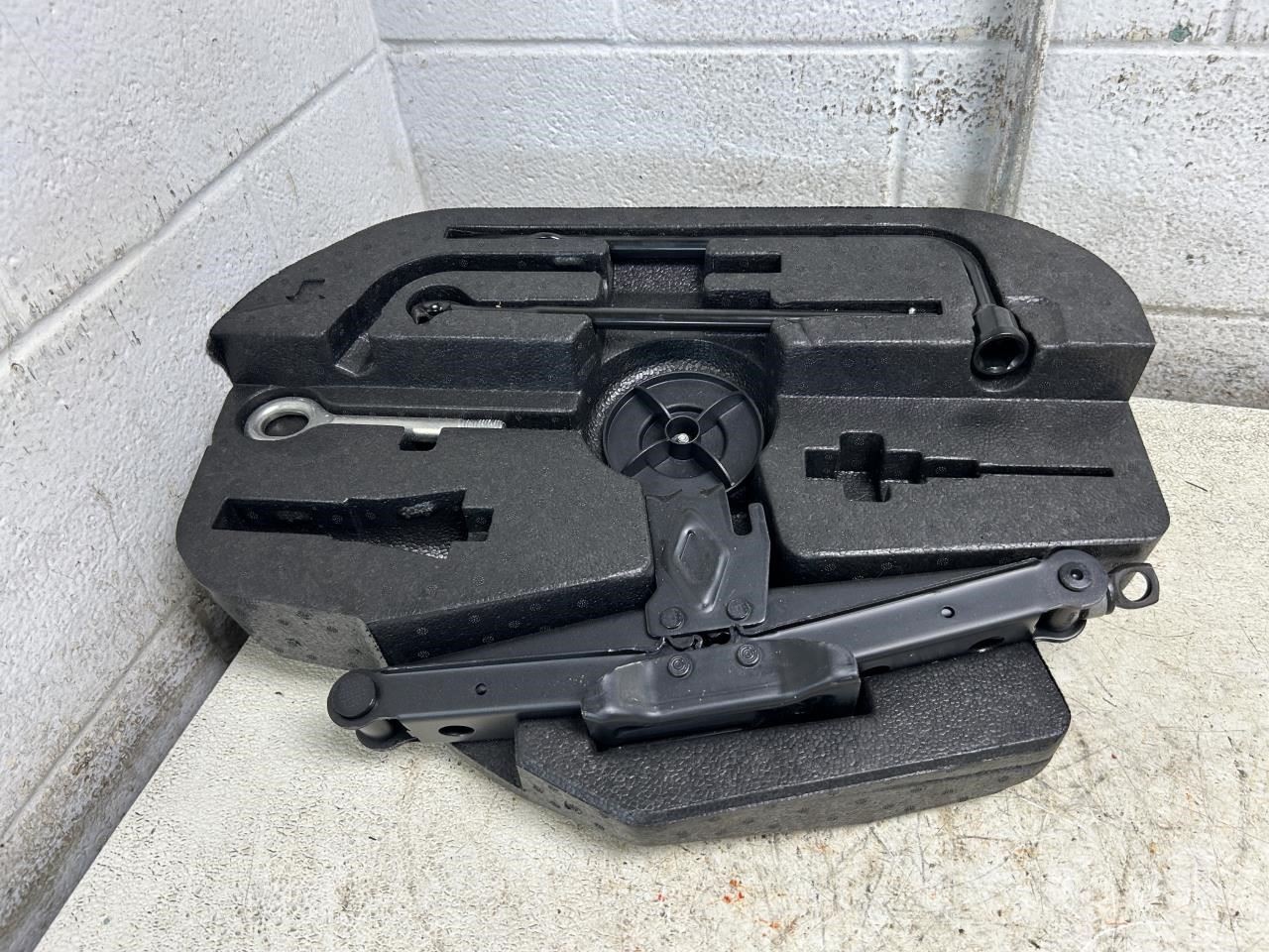 2022 MASERATI LEVANTE Scissor Type Jack with Lug Wrench Tools and Tray OEM