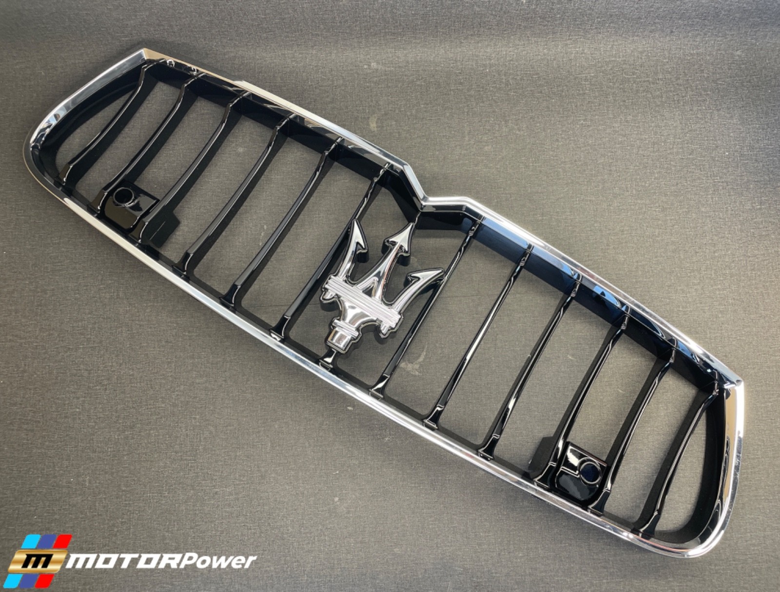 14-17 Maserati Ghibli Front Center Grille Trim Chrome Genuine OEM