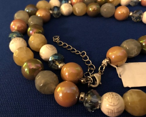 NWT Beautiful Mixed Beads 34" necklace Earthy And Shiny Green Beads and Golden - Picture 5 of 12