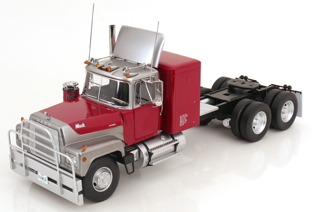 Road Kings RK180173 1974 Mack RL 700L 6x4 Prime Mover Red Metallic