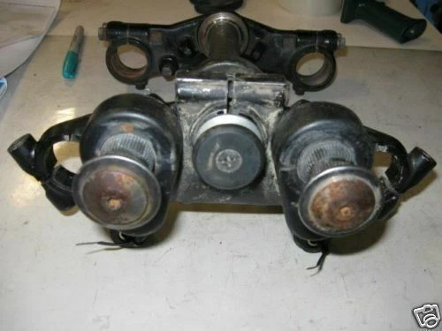 Yamaha XJ750 82 triple árbol para abrazadera en manillar Foto 2 de 2