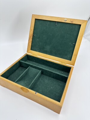 Eldon Wood Jewelry  Rectangle Necklace Ring Organizer Green Velvet