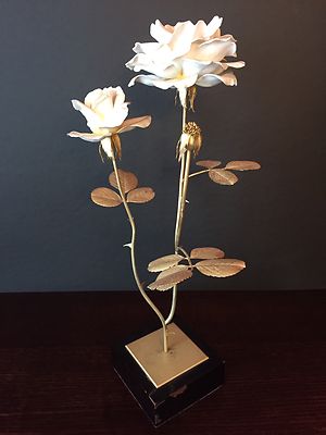 RARE ROYAL WORCESTER MENNECY FLOWER FIGURINE BY RONALD VAN RUYCKEVELT