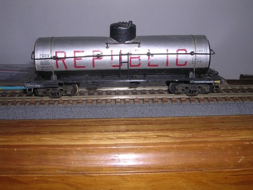 MANTUA/METAL #????  Coche cisterna Republic 40' cúpula única #8005 "escala H.O." 1/87 | Zustand: Used
