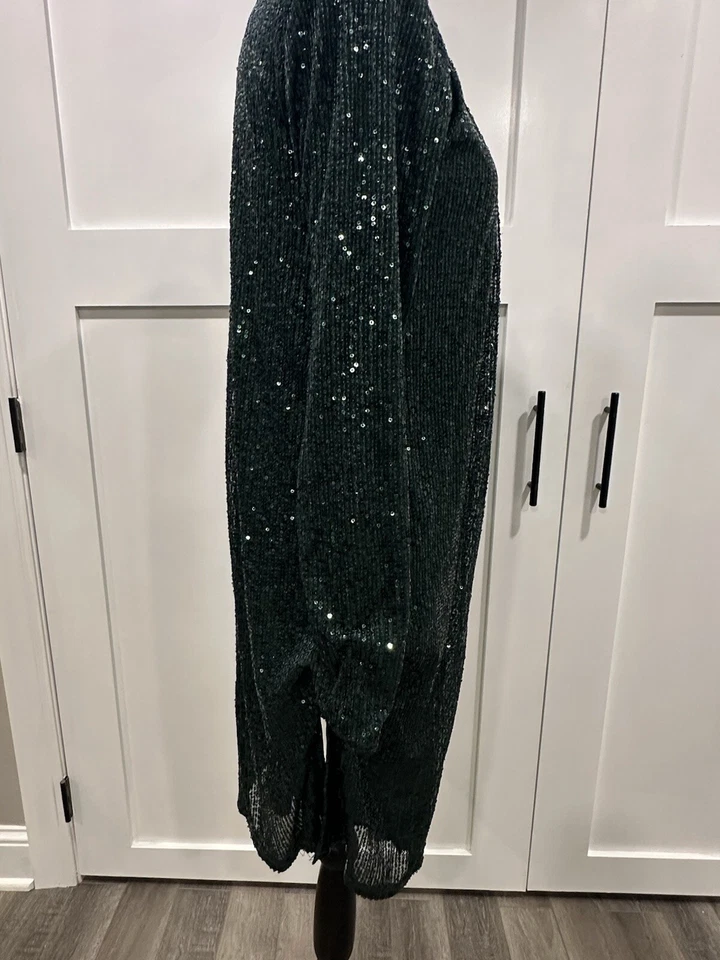 Cárdigan plumero lentejuelas Maurices talla X-pequeño verde oscuro manga 3/4 abierta Foto 2 de 4