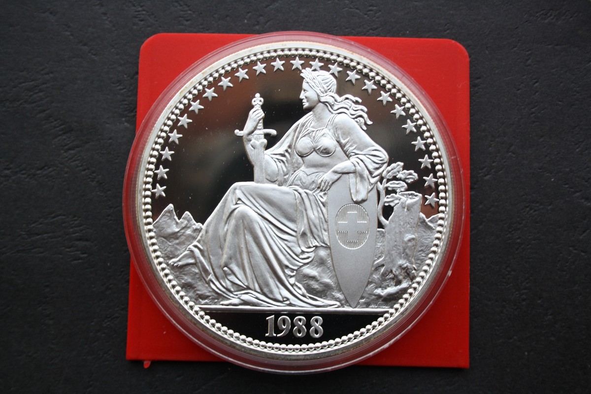 s-l1200.jpg s-l1200.jpg