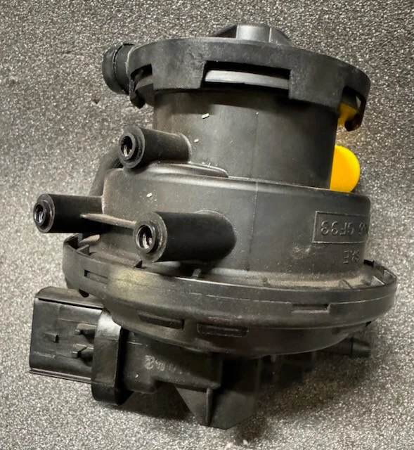 Dodge Ram 2001-2002 bomba de detección de fugas 4891415 OE Foto 2 de 3