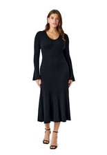 Edited by Hunter McGrady Women's Flare Midi Sweater Dress XL $149 MSRP