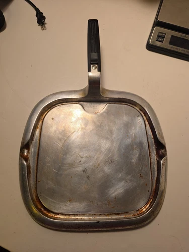 MAGNALITE WAGNER WARE SIDNEY O,  ALUMINUM BROILER-GRIDDLE, 4602-m (T9)