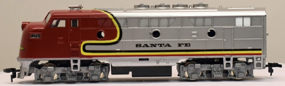 MODEL POWER HO Scale SANTA FE F3 Powered Diesel Locomotive - Image 4 of 4